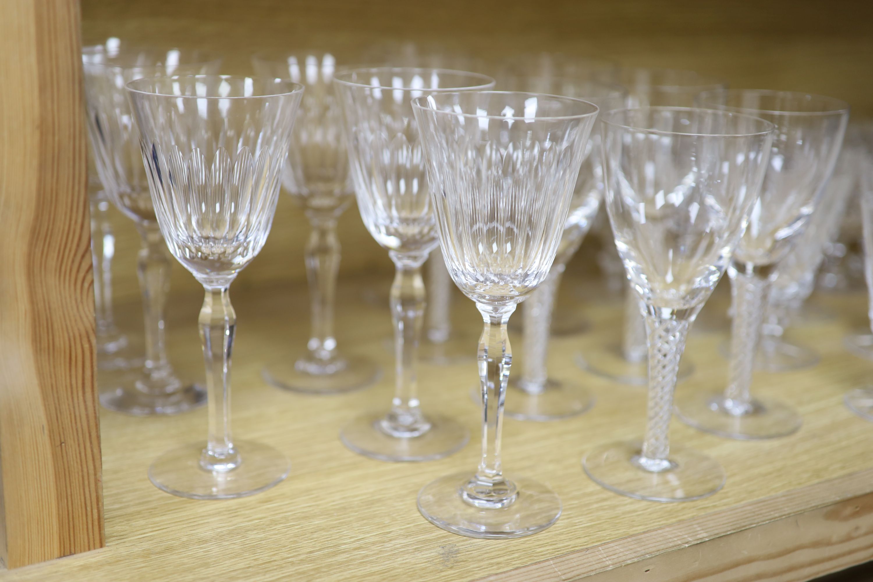 A quantity of mixed glassware